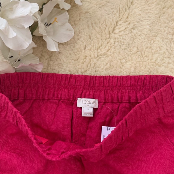 Floral Jacquard pull on short - Picture 2 of 4